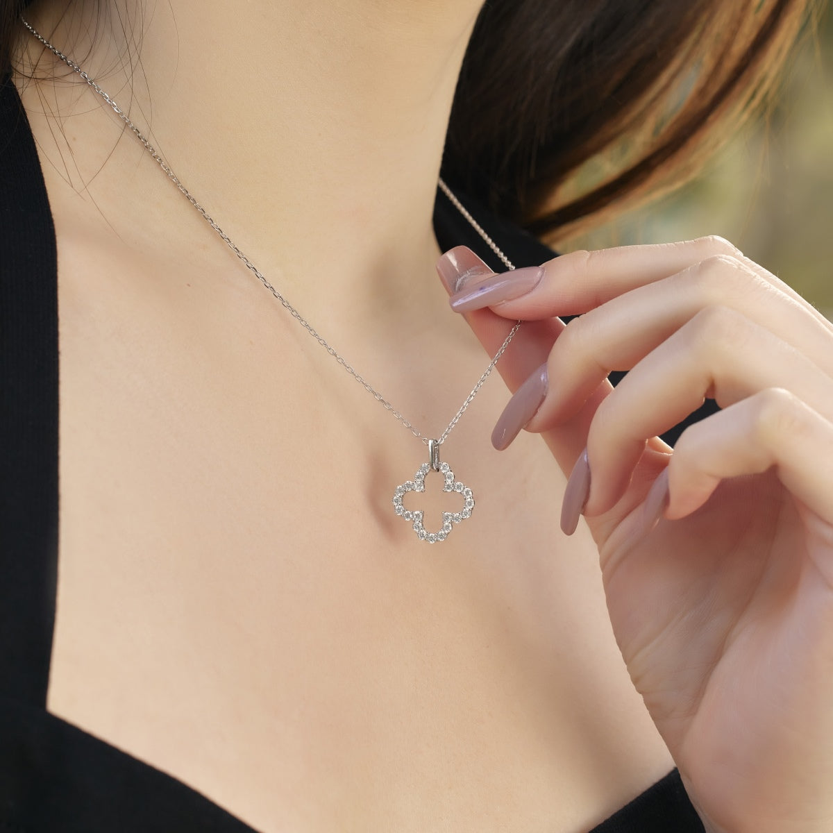 [GALE]Four-Leaf Clover Hollow Design Exquisite Necklace