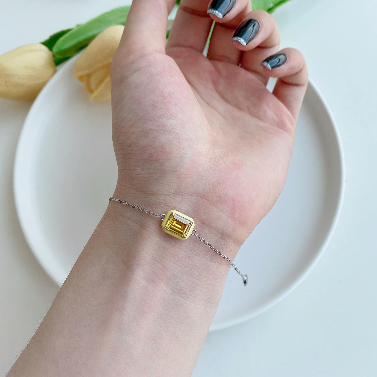 [GALE]2.0 Carat Sparkling Colorful Emerald Cut Daily Bracelet