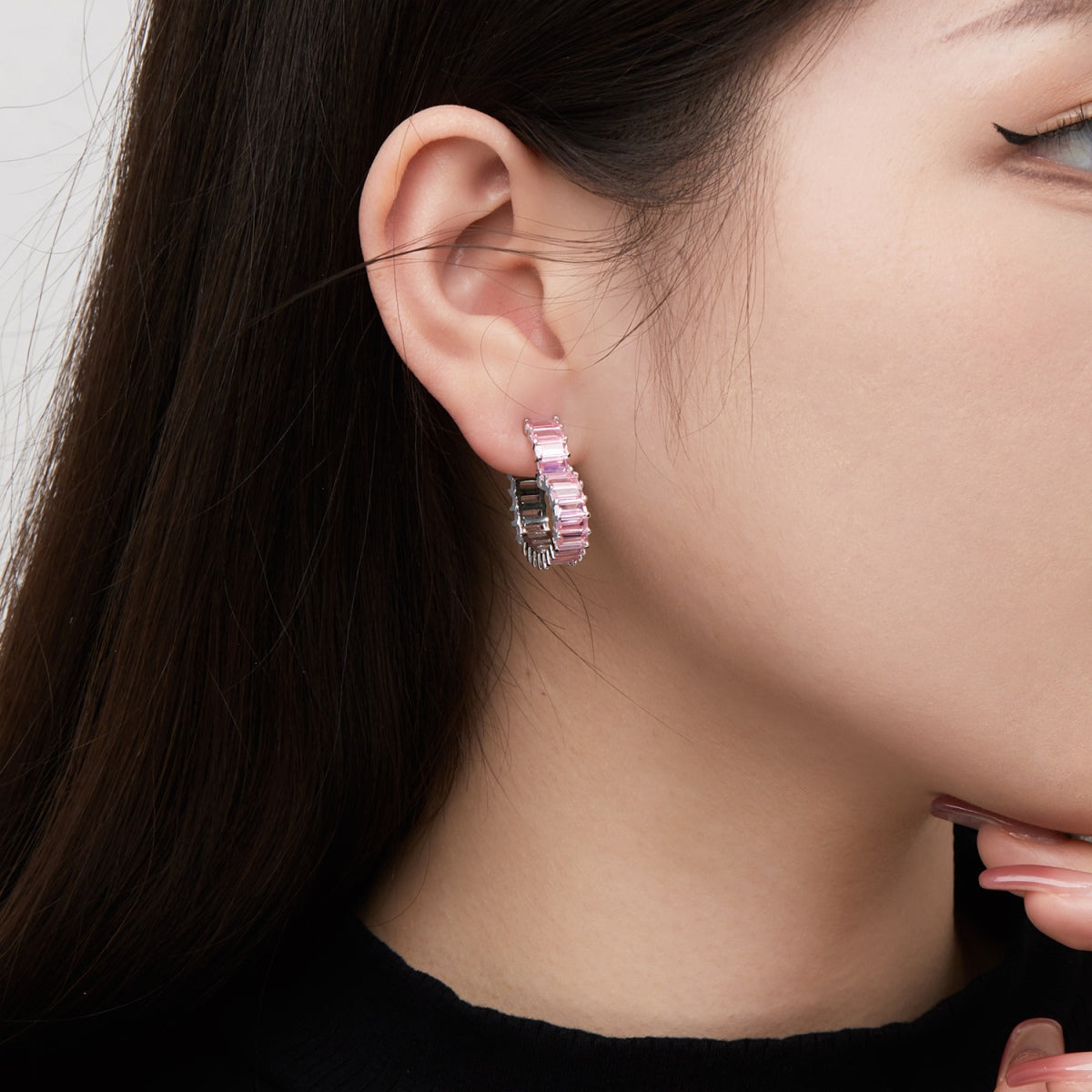 [GALE]Radiant Heart Cutout Earrings