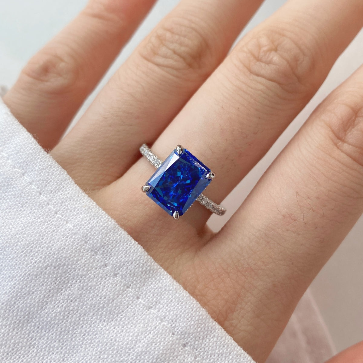 [GALE]4.0 Carat Luxurious Engagement Ring