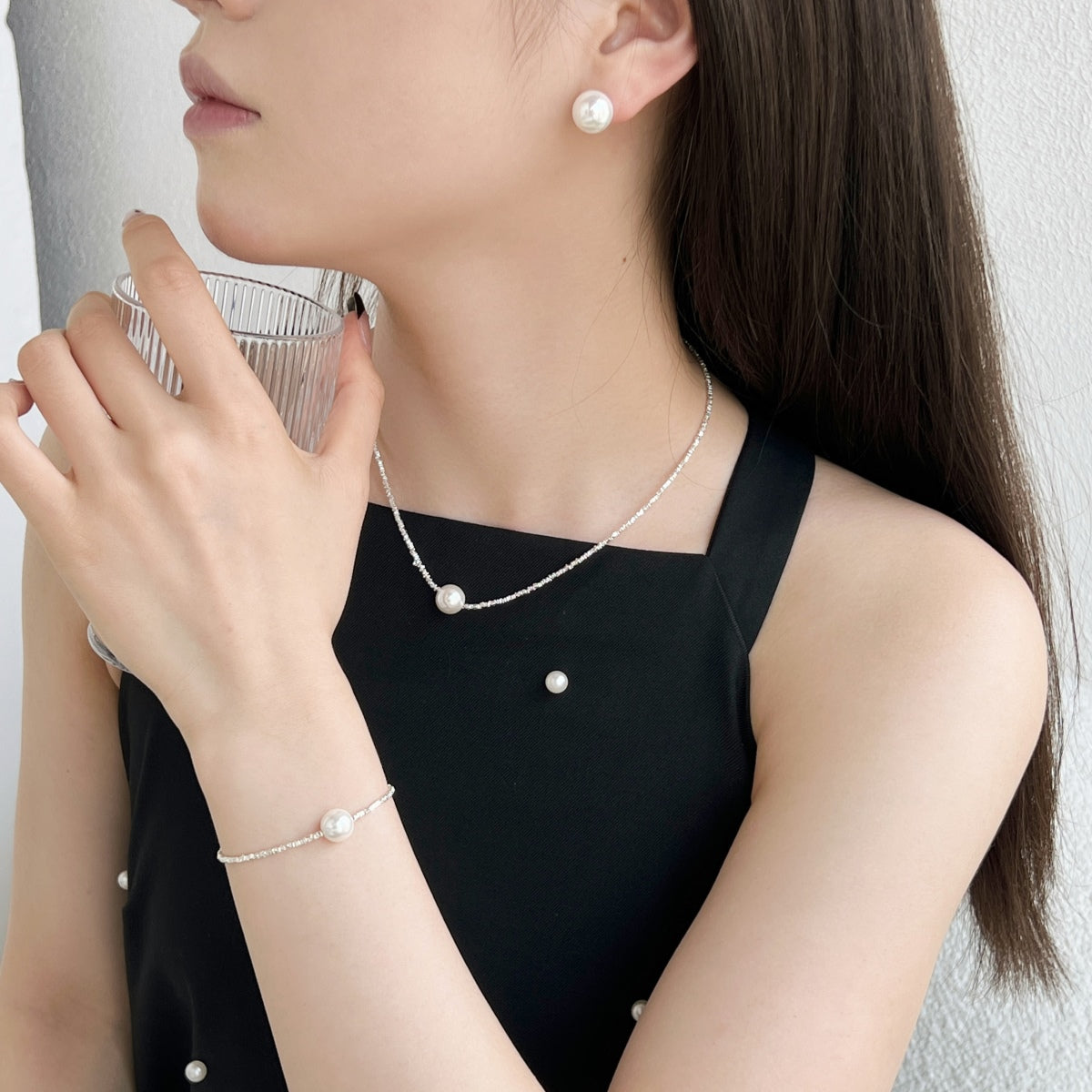 [GALE]Delicate Pearl Earrings