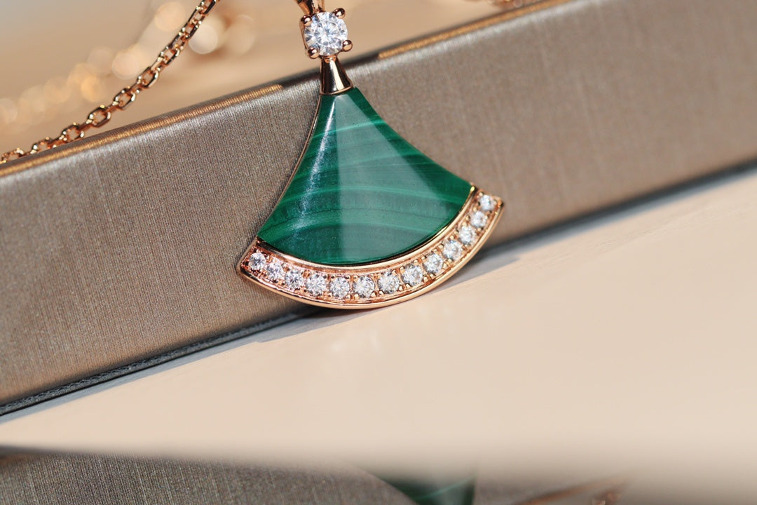 [GALE]DREAM NECKLACE MALACHITE DIAMOND