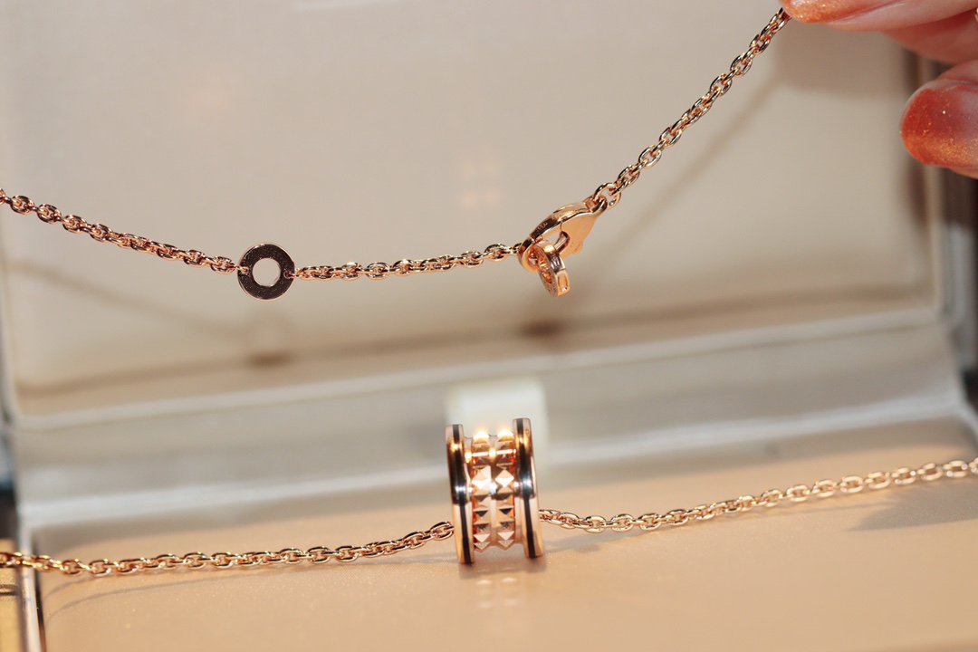 [GALE]ZERO 1 ROCK PEDANT PINK GOLD BLACK NECKLACE