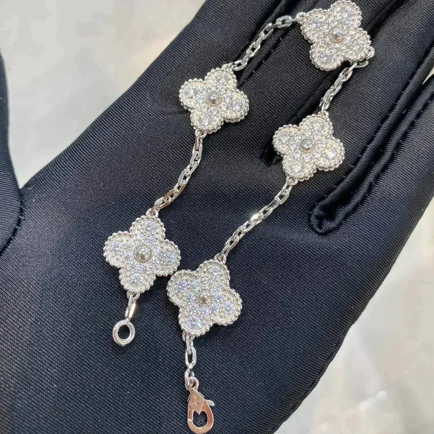 [GALE] CLOVER 5 MOTIF FULL DIAMOND BRACELET COLLECTION