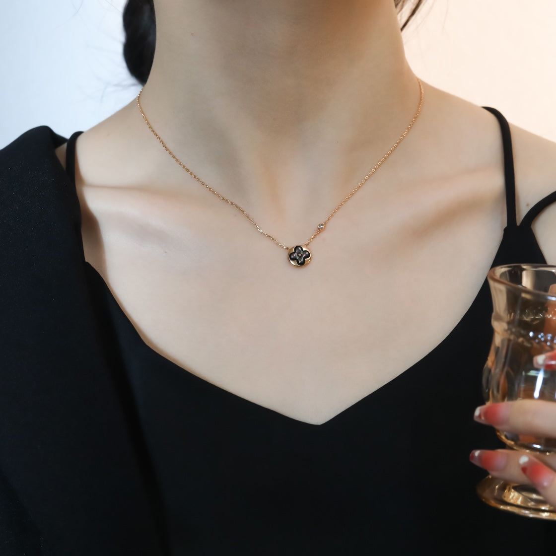 [GALE]SUN PEDANT PINK GOLD 1 DIAMOND NECKLACE