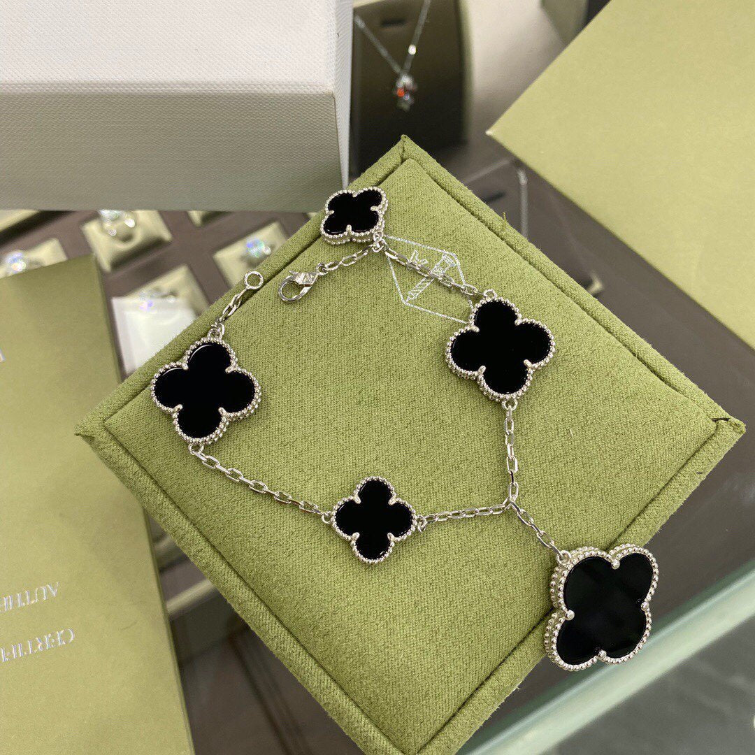 [GALE]CLOVER 5 MOTIFS SIVLER ONYX BRACELET