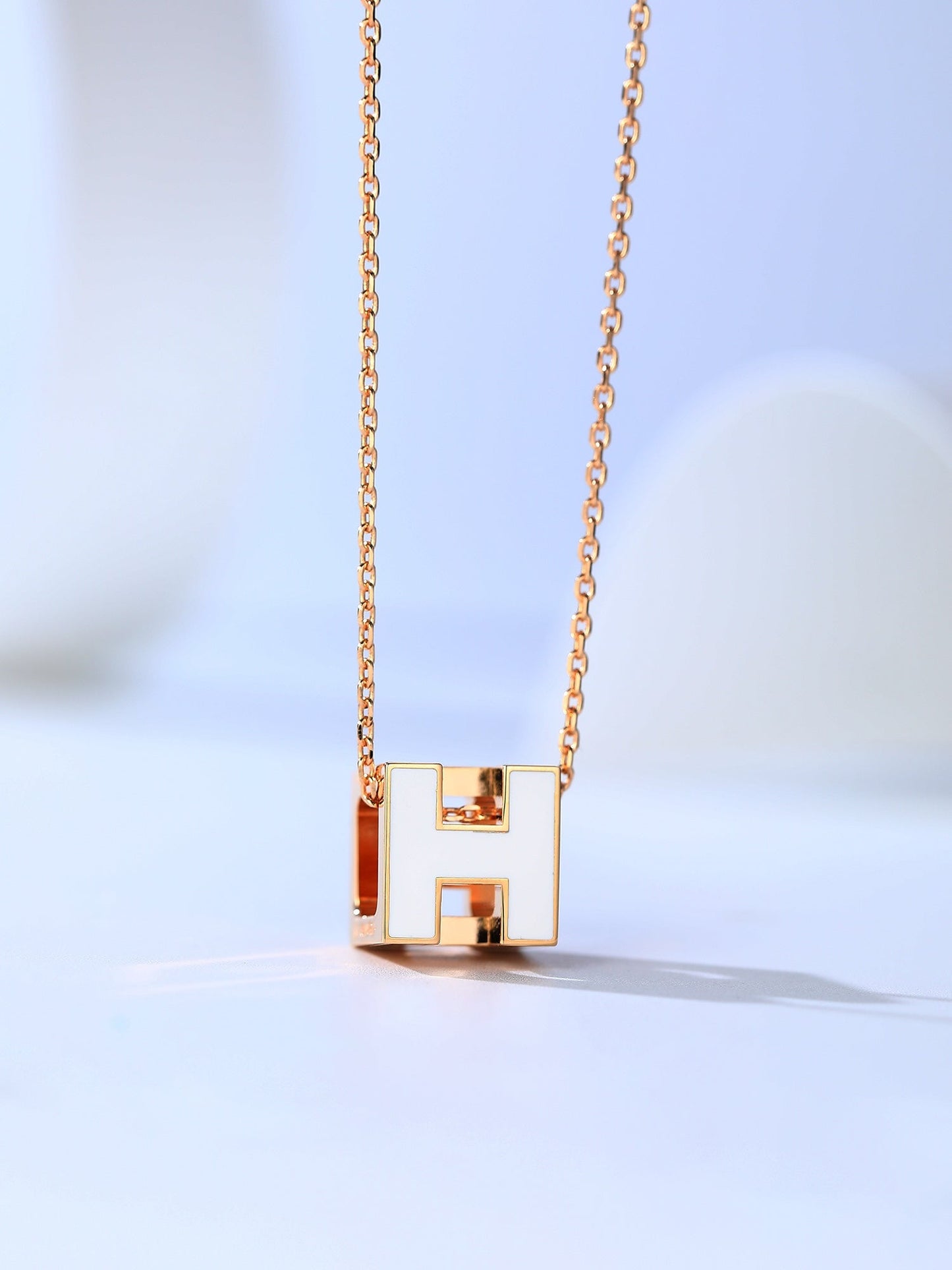 [GALE]H CAGE PINK GOLD NECKLACE