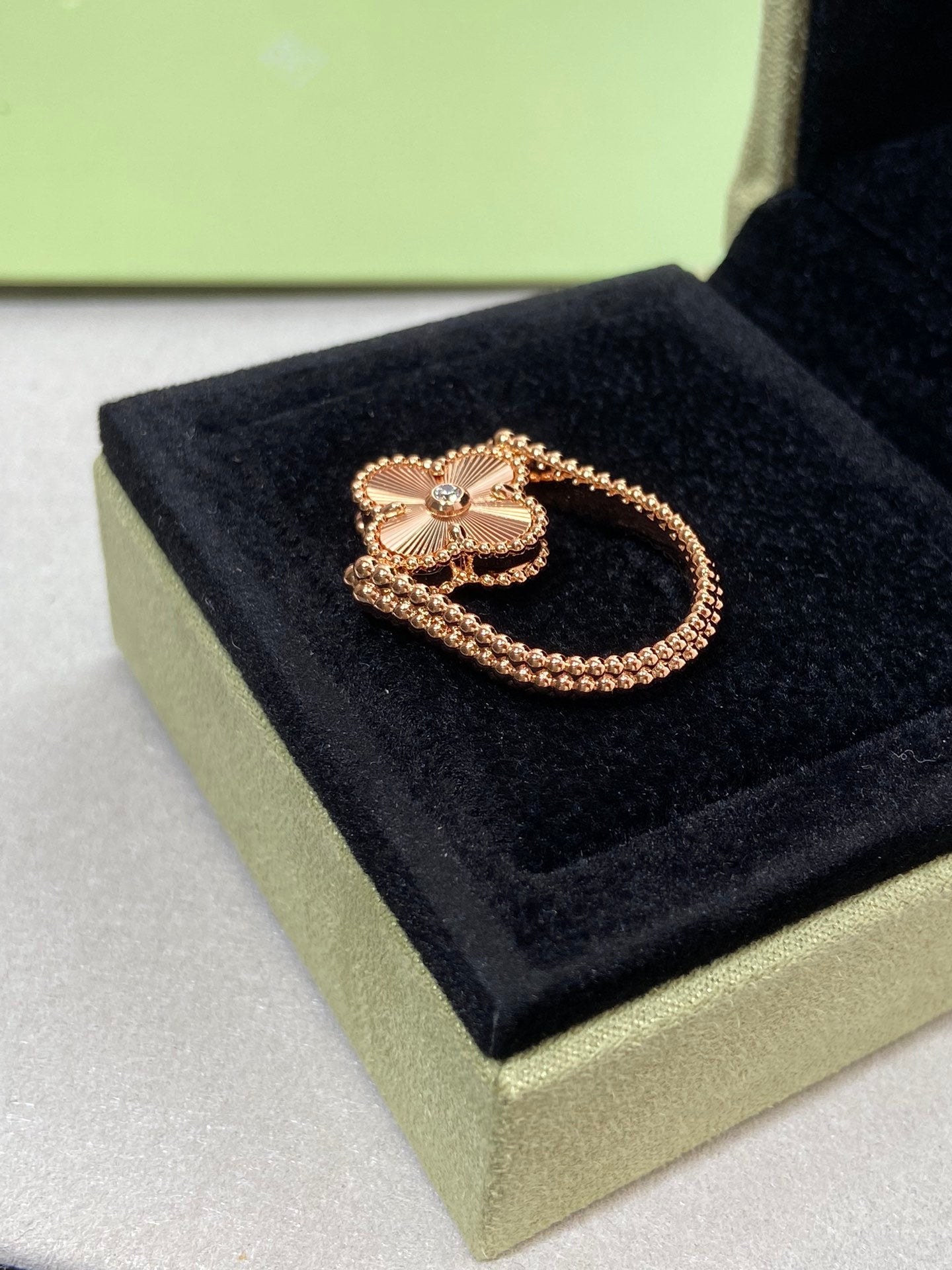 [GALE]CLOVER RIVERSIBLE PINK GOLD RING