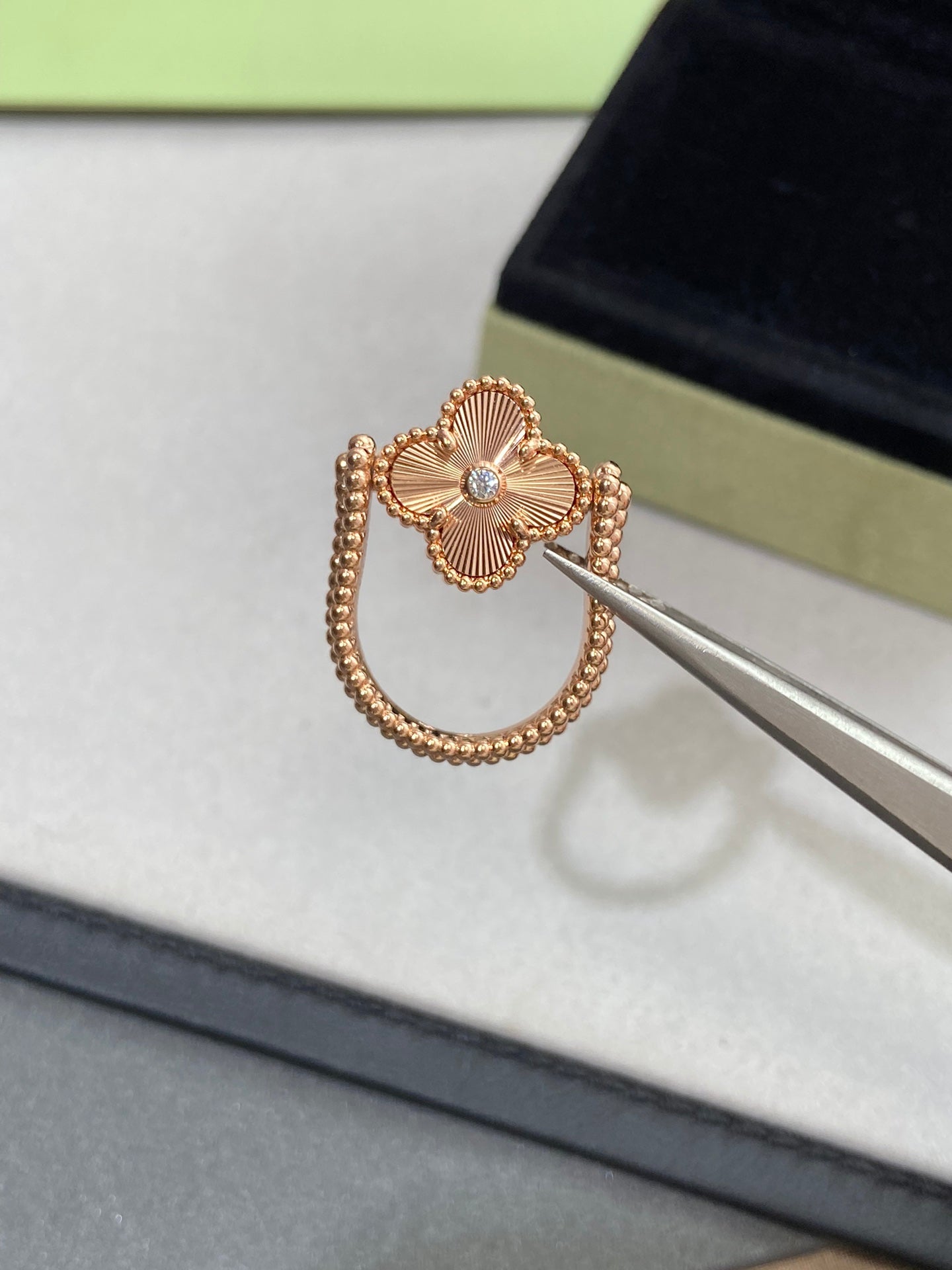 [GALE]CLOVER RIVERSIBLE ROSE GOLD RING