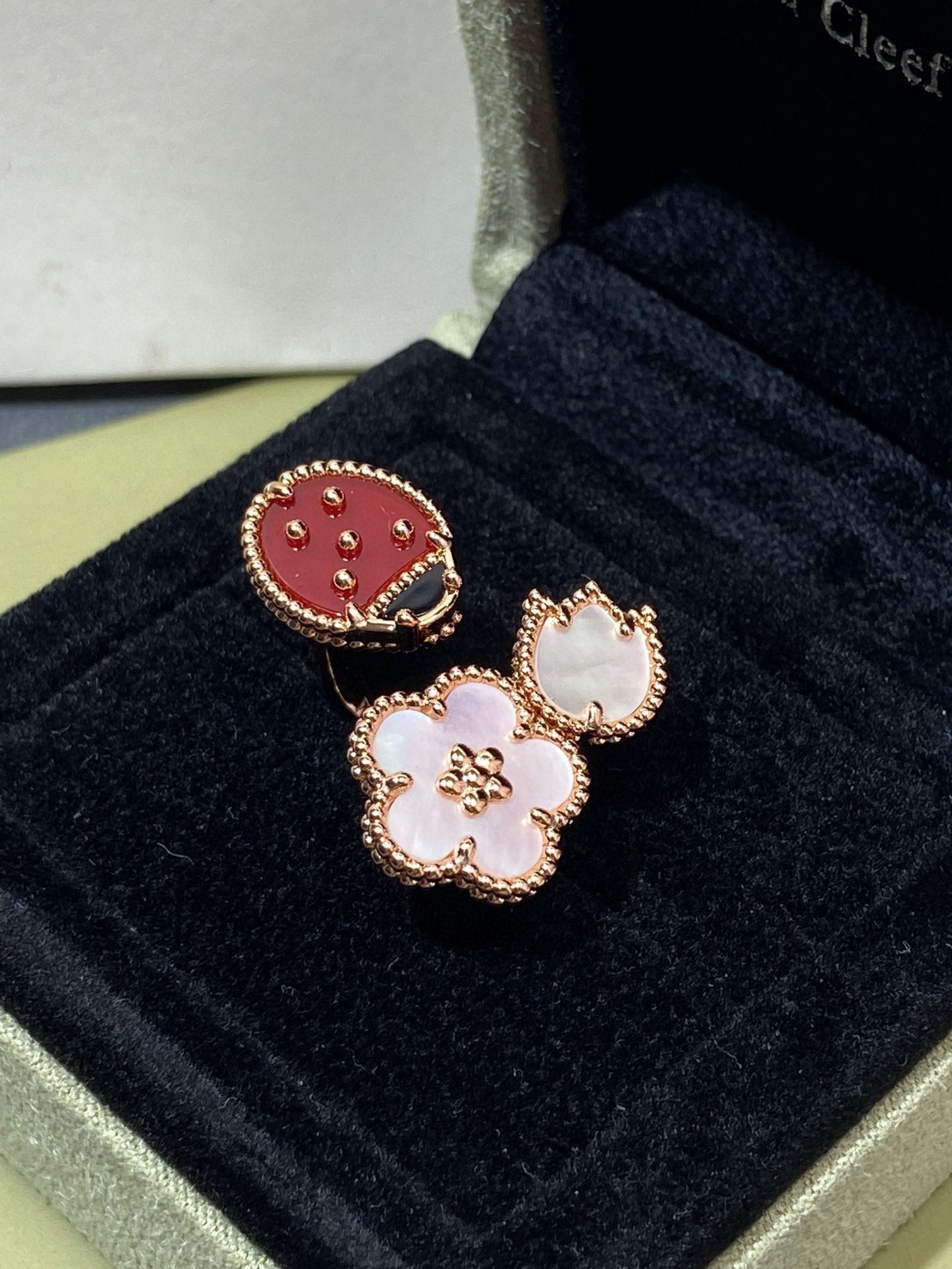 [GALE]LUCKY 3 MOTIF ROSE GOLD RING