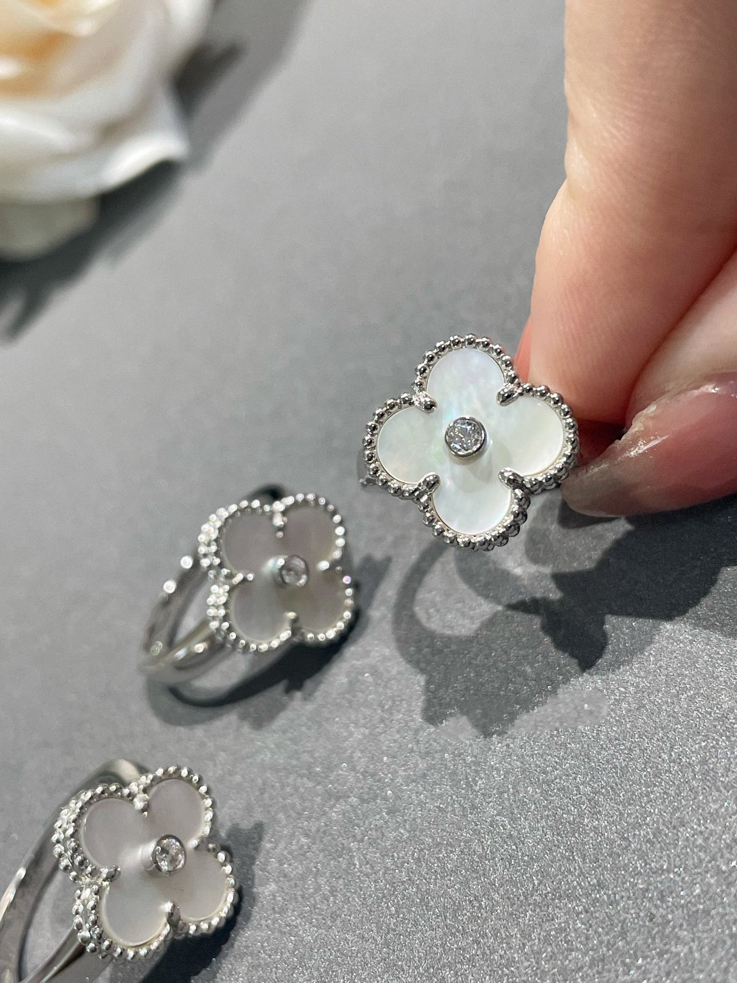 [GALE]CLOVER SILVER MOP DIAMOND RING