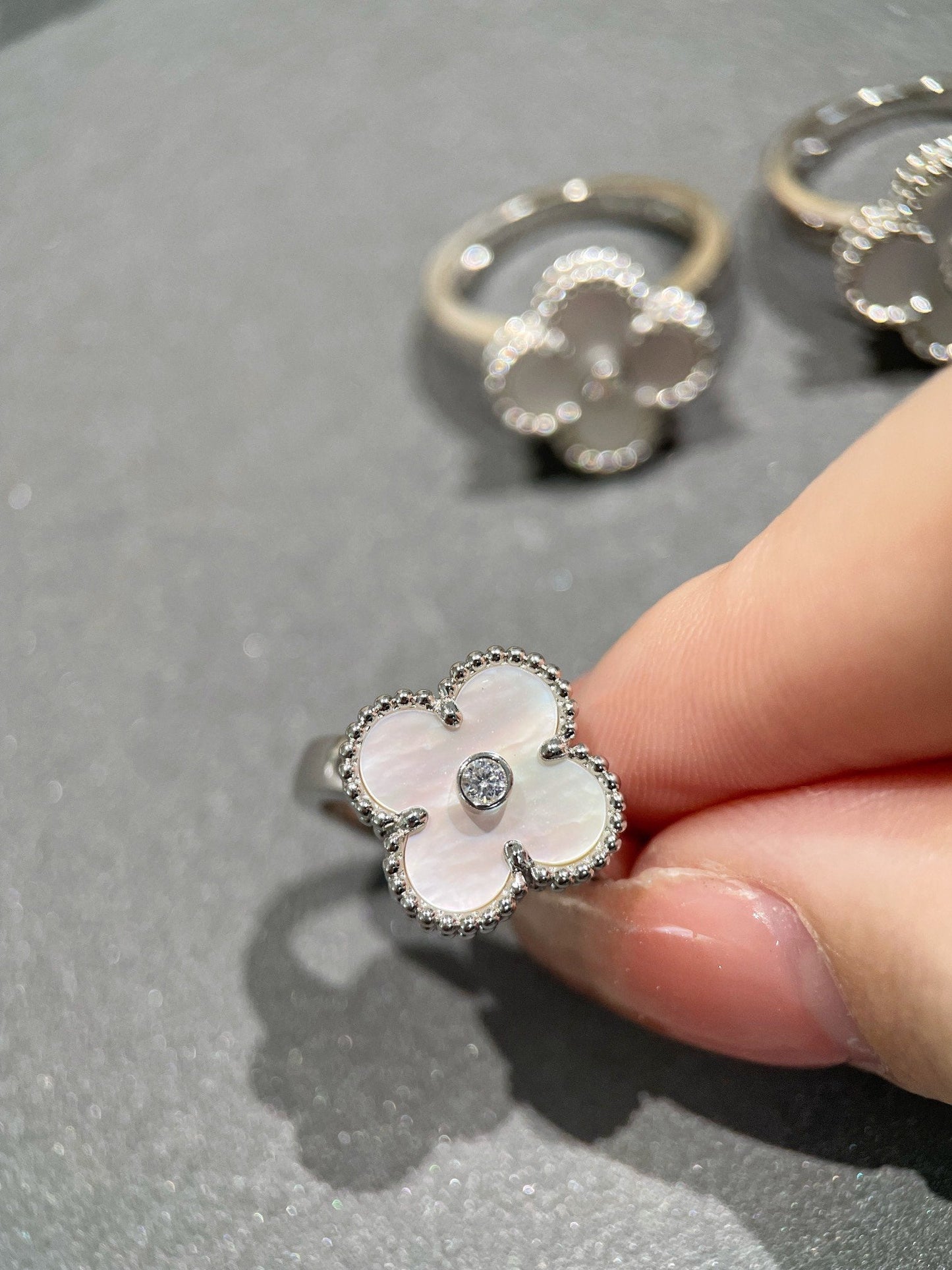 [GALE]CLOVER SILVER MOP DIAMOND RING