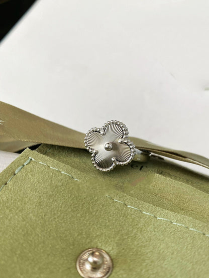 [GALE]CLOVER SILVER RING