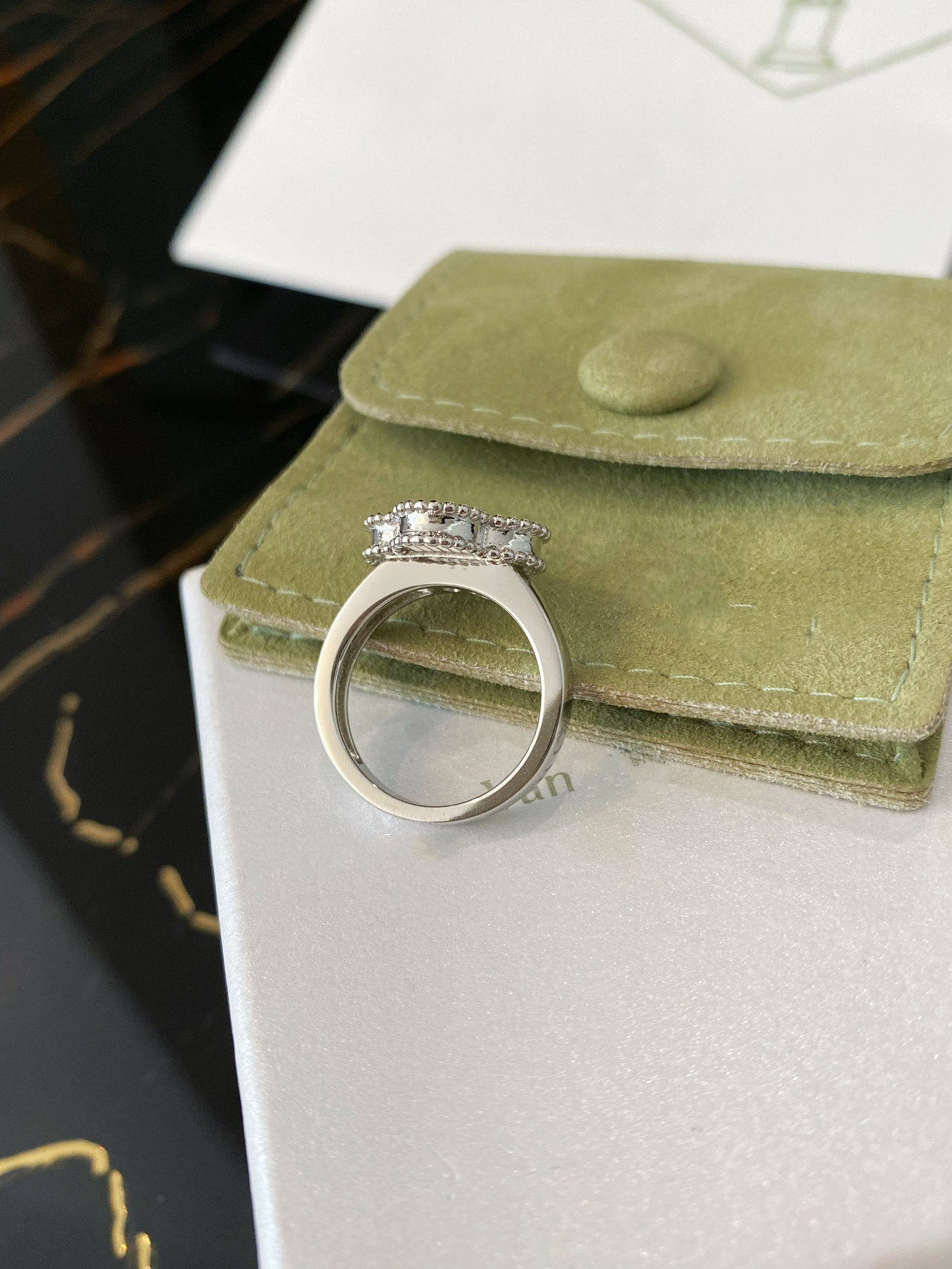 [GALE]CLOVER SILVER RING