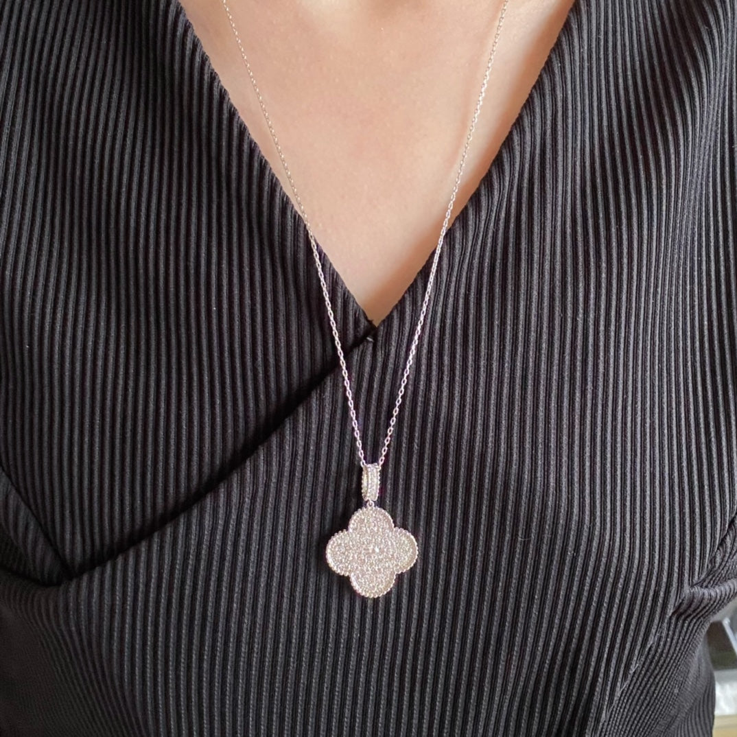 [GALE]CLOVER 25MM LARGE PEDANT DIAMOND PAVED LONG NECKLACE