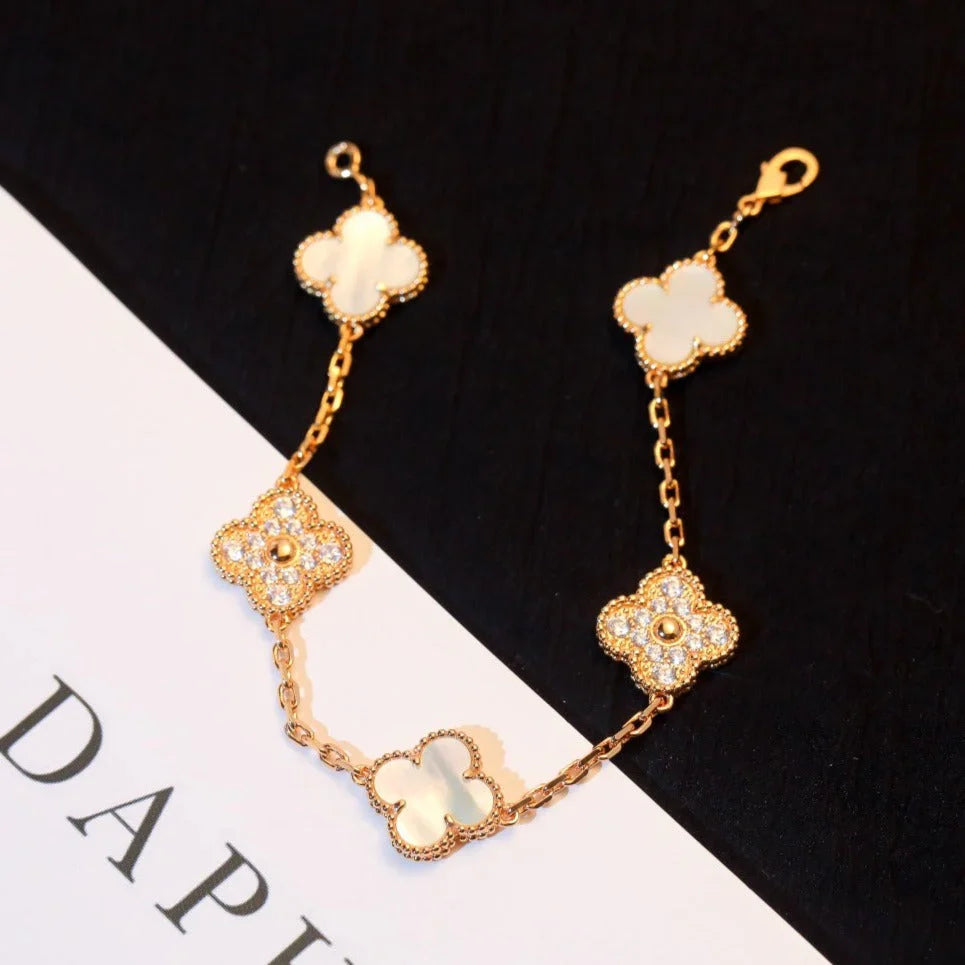 [GALE]CLOVER WHITE PEARL MOP 5 MOTIF BRACELET COLLECTION
