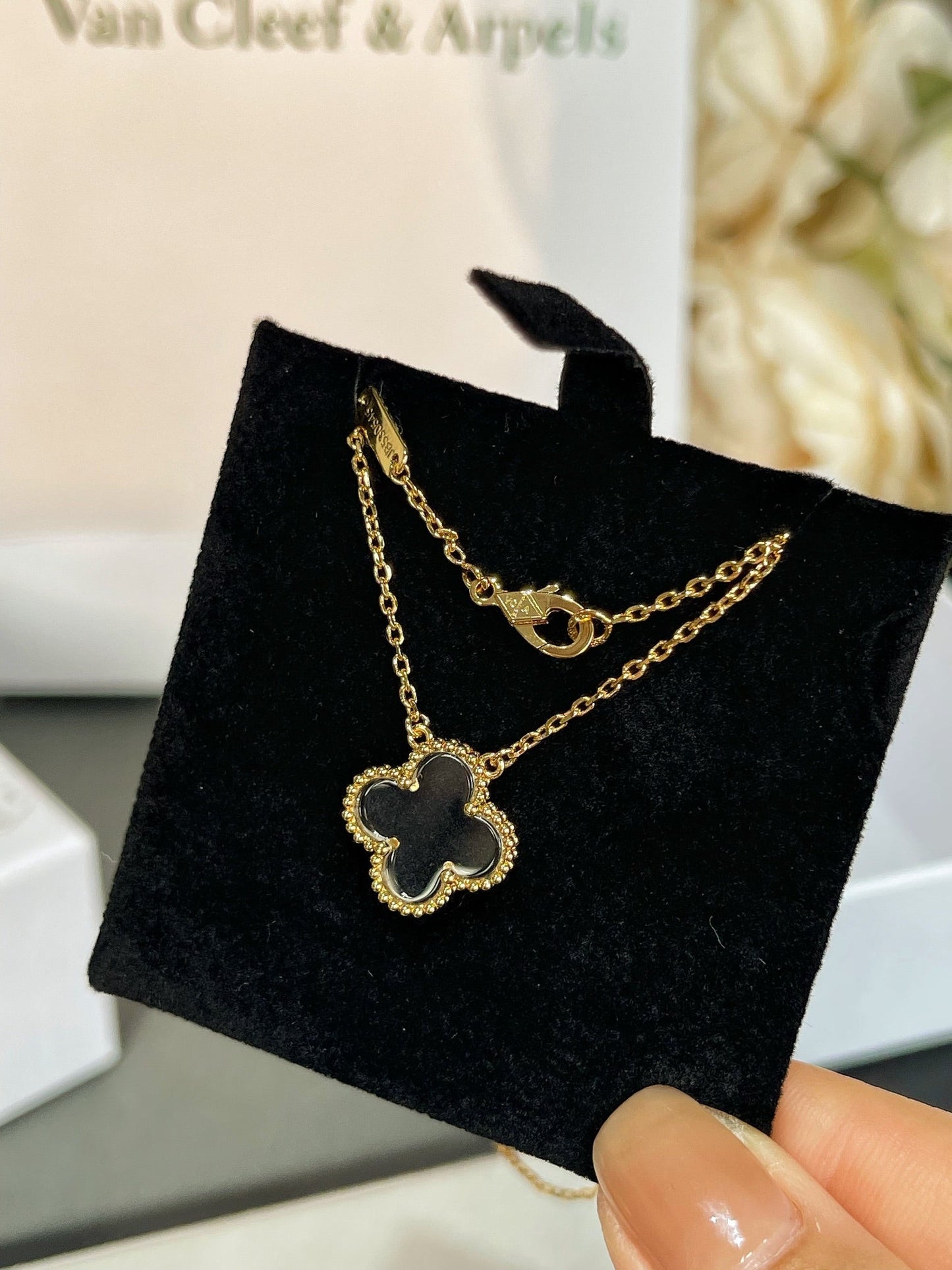 [GALE]CLOVER ROCK CRYSTAL ROSE GOLD NECKLACE