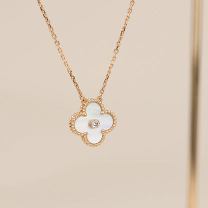 [GALE]CLOVER 15MM DIAMOND WHITE FRITILLARIA NECKLACE