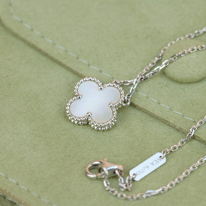 [GALE]CLOVER  15MM WHITE MOTHER-OF-PEARL SILVER