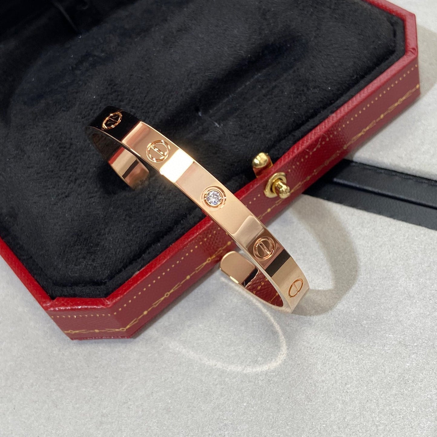 [GALE]LOVE BRACELET 6.1MM 1 DIAMOND OPEN CUFF