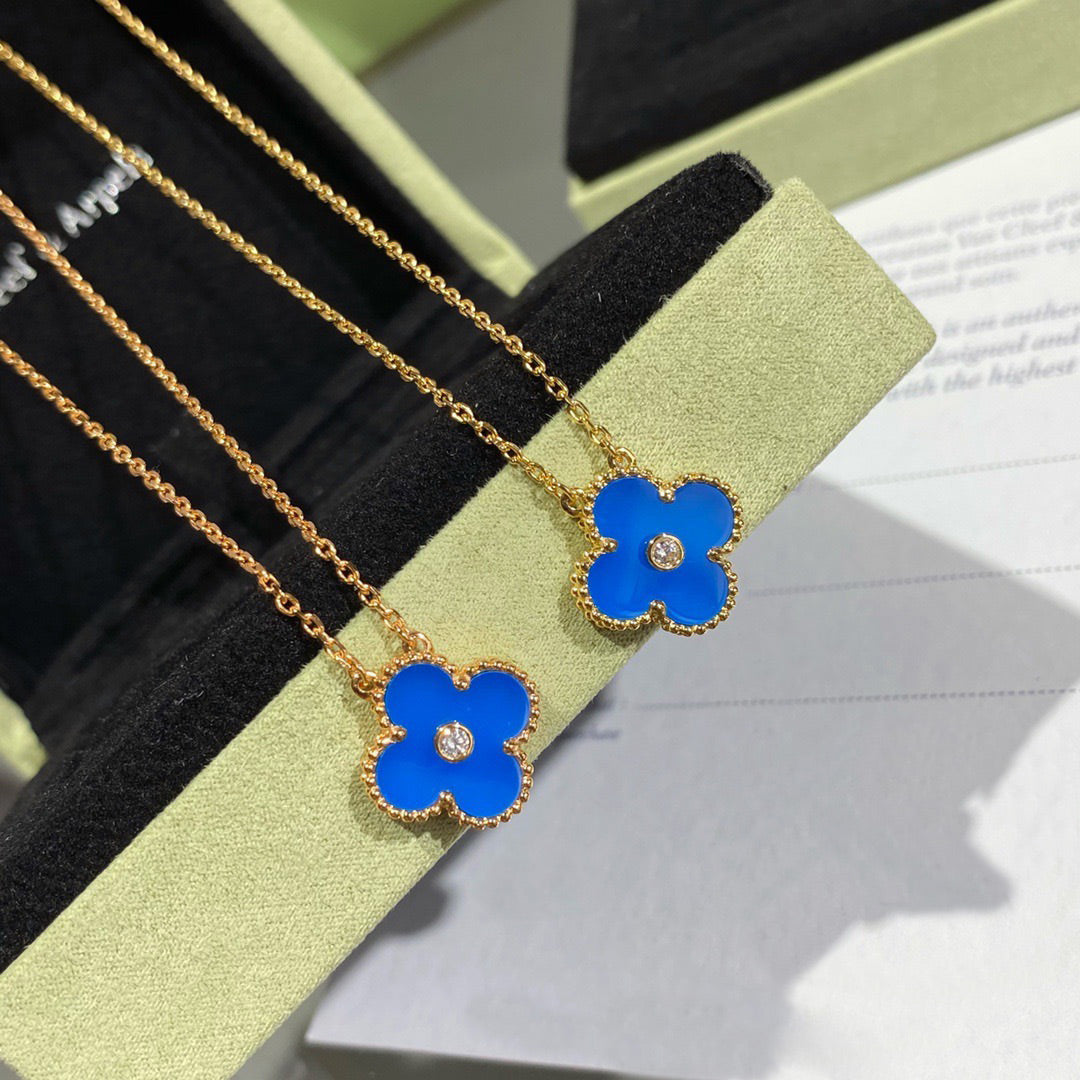 [GALE]CLOVER 15MM DIAMOND AND BLUE AGATE NECKLACE