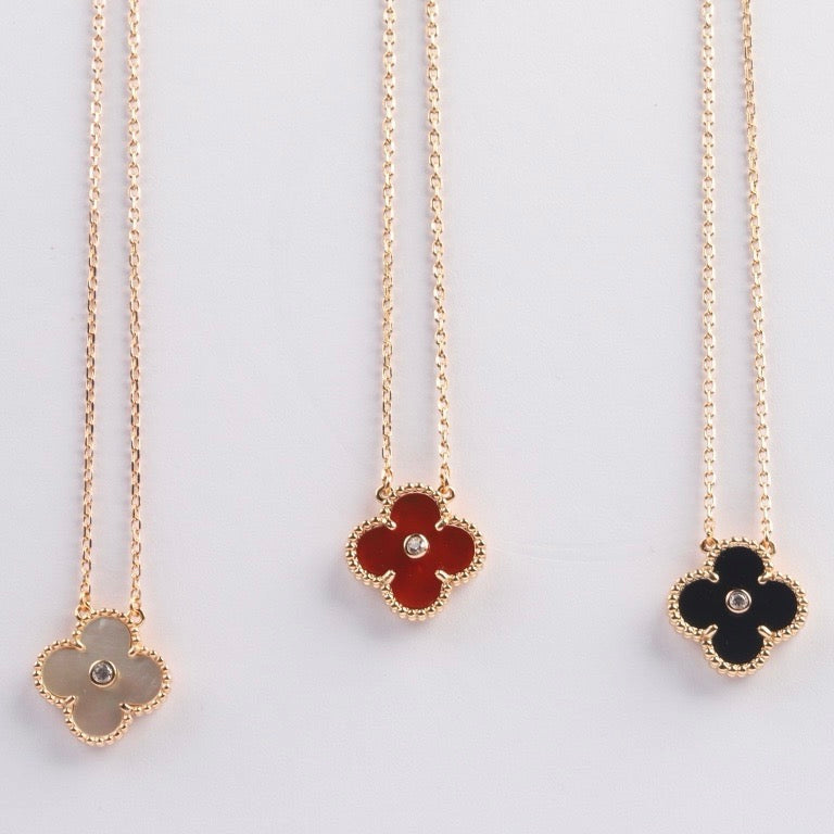 [GALE]CLOVER 15MM DIAMOND CARNELIAN NECKLACE