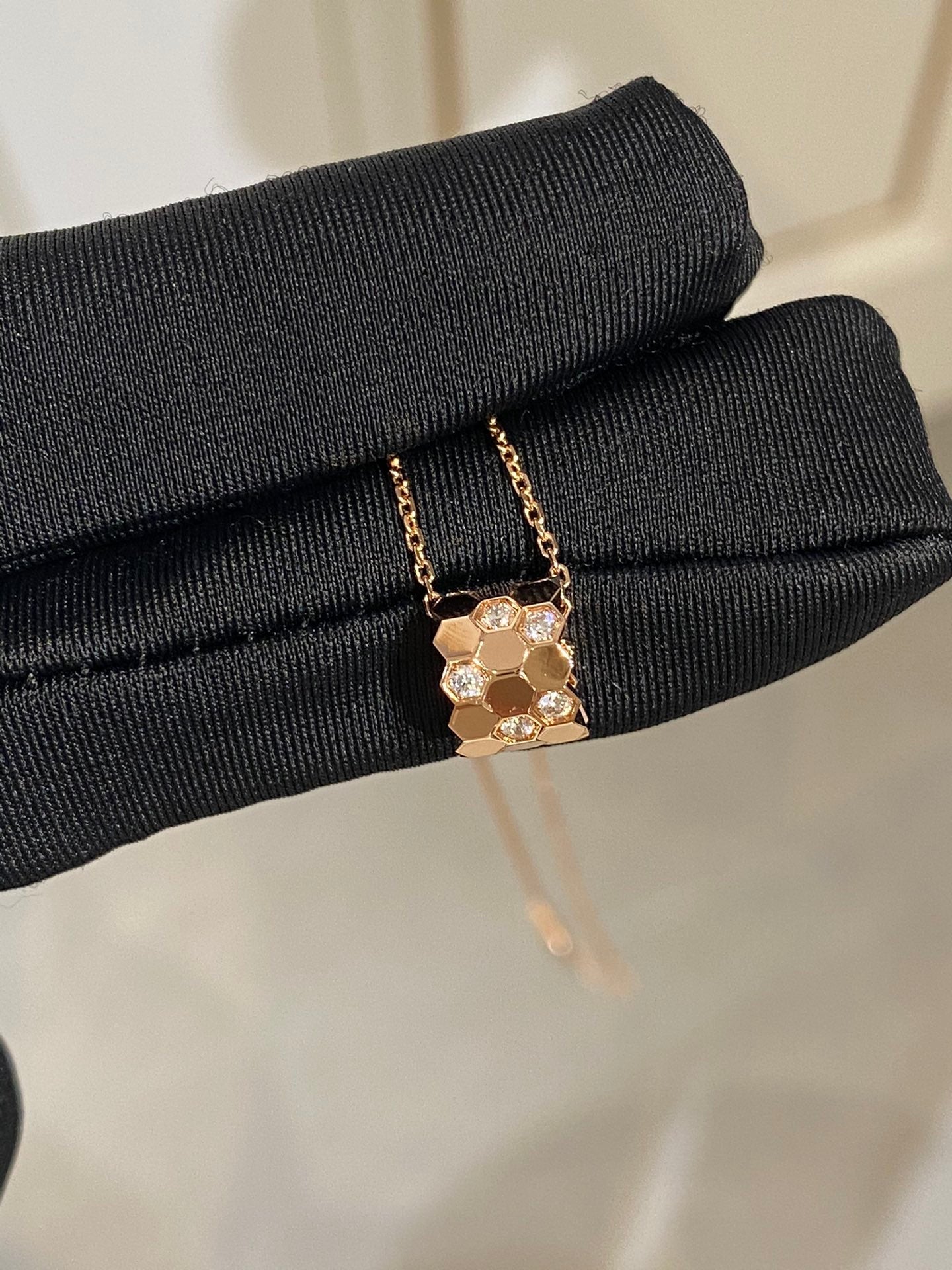 [GALE]BEE LOVE DIAMOND NECKLACE
