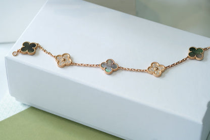 [GALE] CLOVER 5 MOTIF GRAY MOP BRACELET COLLECTION